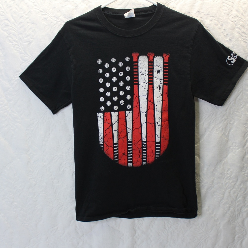Softball Graphic Tshirt Size Small